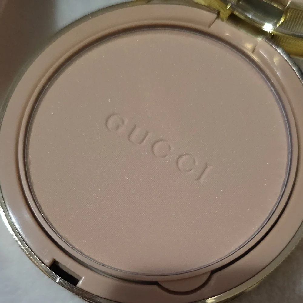 NEW~GUCCI Poudre De Beauté ~Mat Naturel 02 Beauty Setting Powder
